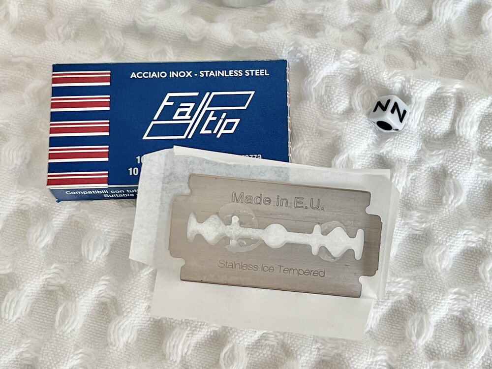 Varnostni brivnik: kako ga pravilno čistiti in vzdrževati