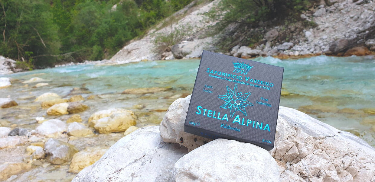 A fresh floral line with an alpine character for shaving and daily care